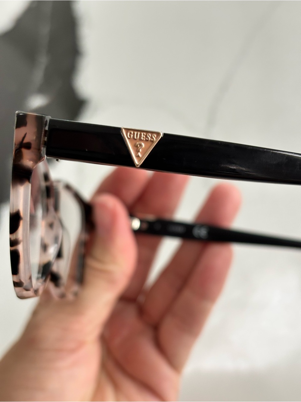 Guess Black Temples with Pink Tortoiseshell Front and Gold Logo